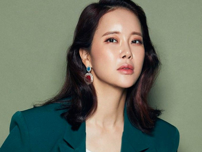 Baek Z Young at Moore Theatre